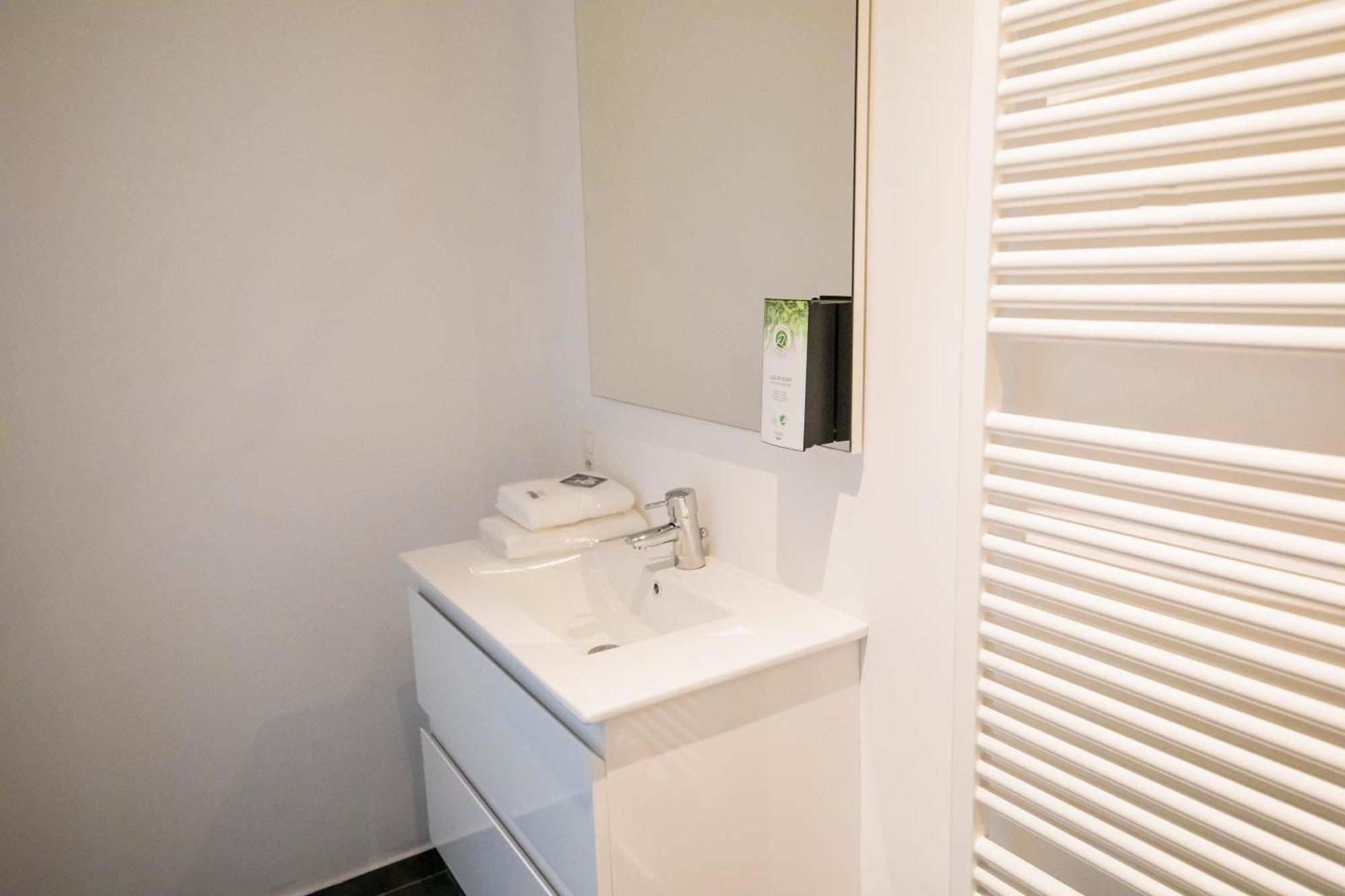 Travelease - Midi Bed & Breakfast Anderlecht Eksteriør bilde