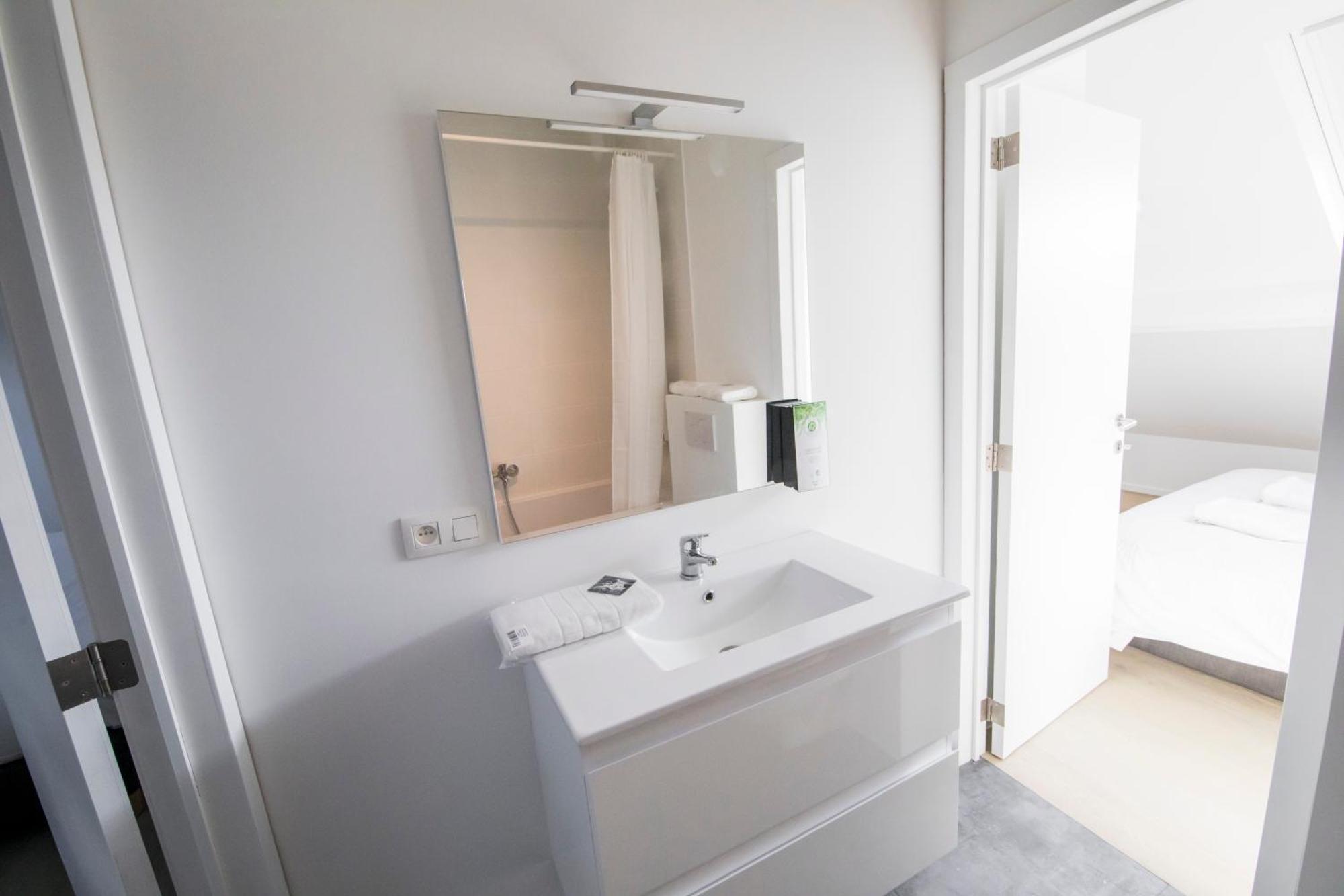 Travelease - Midi Bed & Breakfast Anderlecht Eksteriør bilde